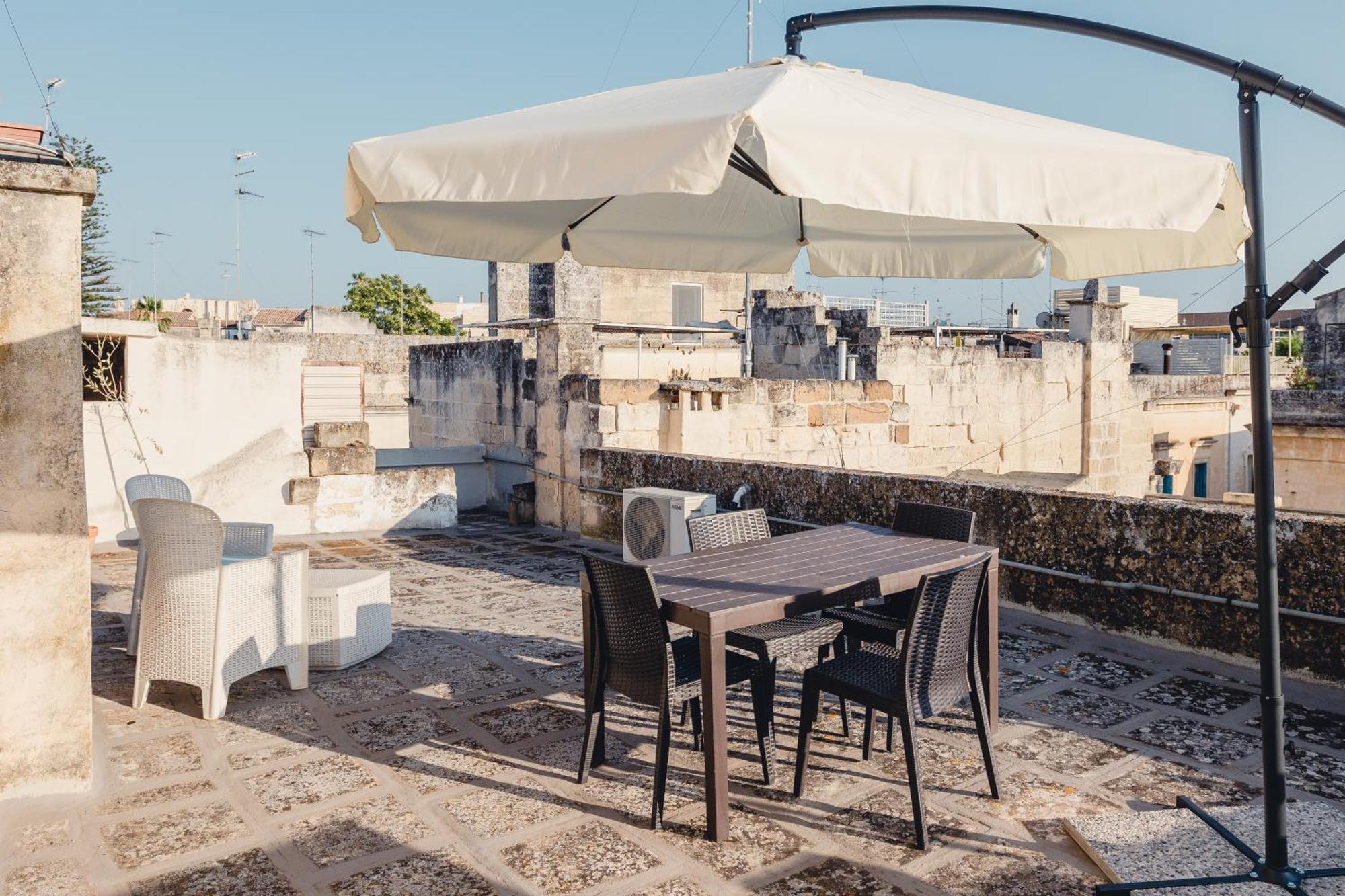 Convivo Apartment Palazzo Galateo Lecce Exterior foto
